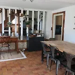 Des Trevignes Dom wakacyjny Cambremer