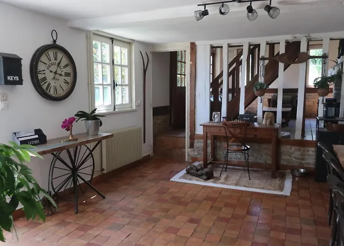 Des Trevignes بيت للعطل