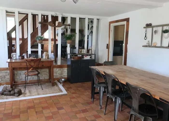 Des Trevignes بيت للعطل Cambremer