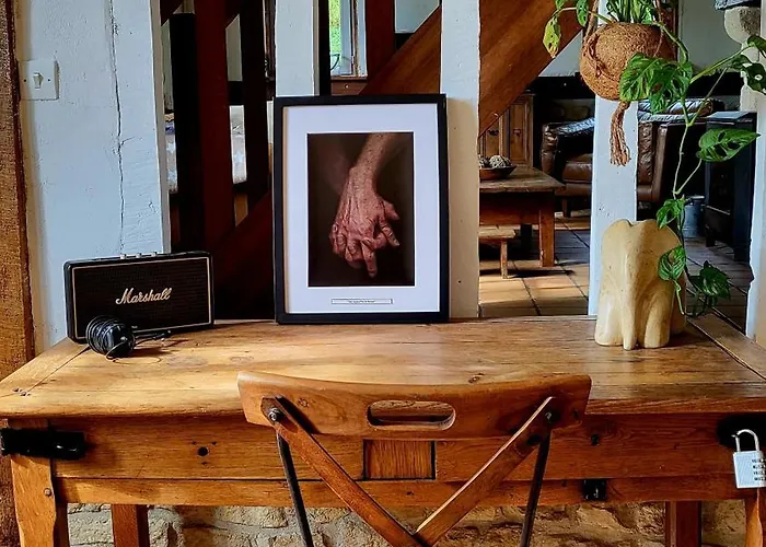 Des Trevignes بيت للعطل *